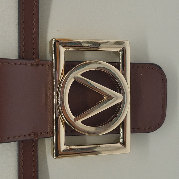 1368- Valentino By Mario Valentino Betty Vemblem Italian Leather NWT - Picture 5 of 15